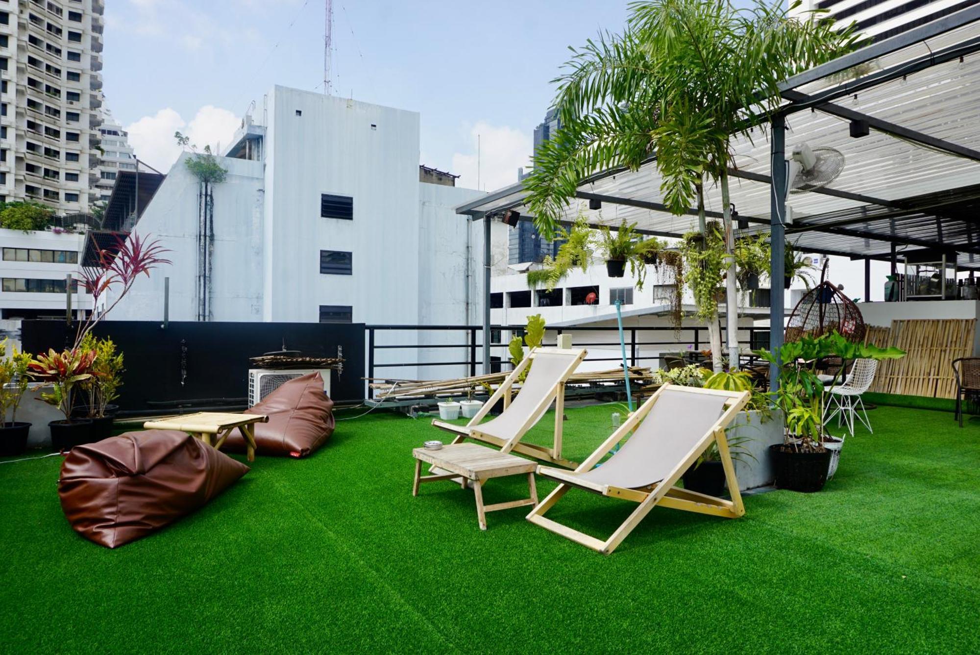 Silom Soi 3 Hash Apartment Hip And Funky With Rooftop View Bangkok Extérieur photo