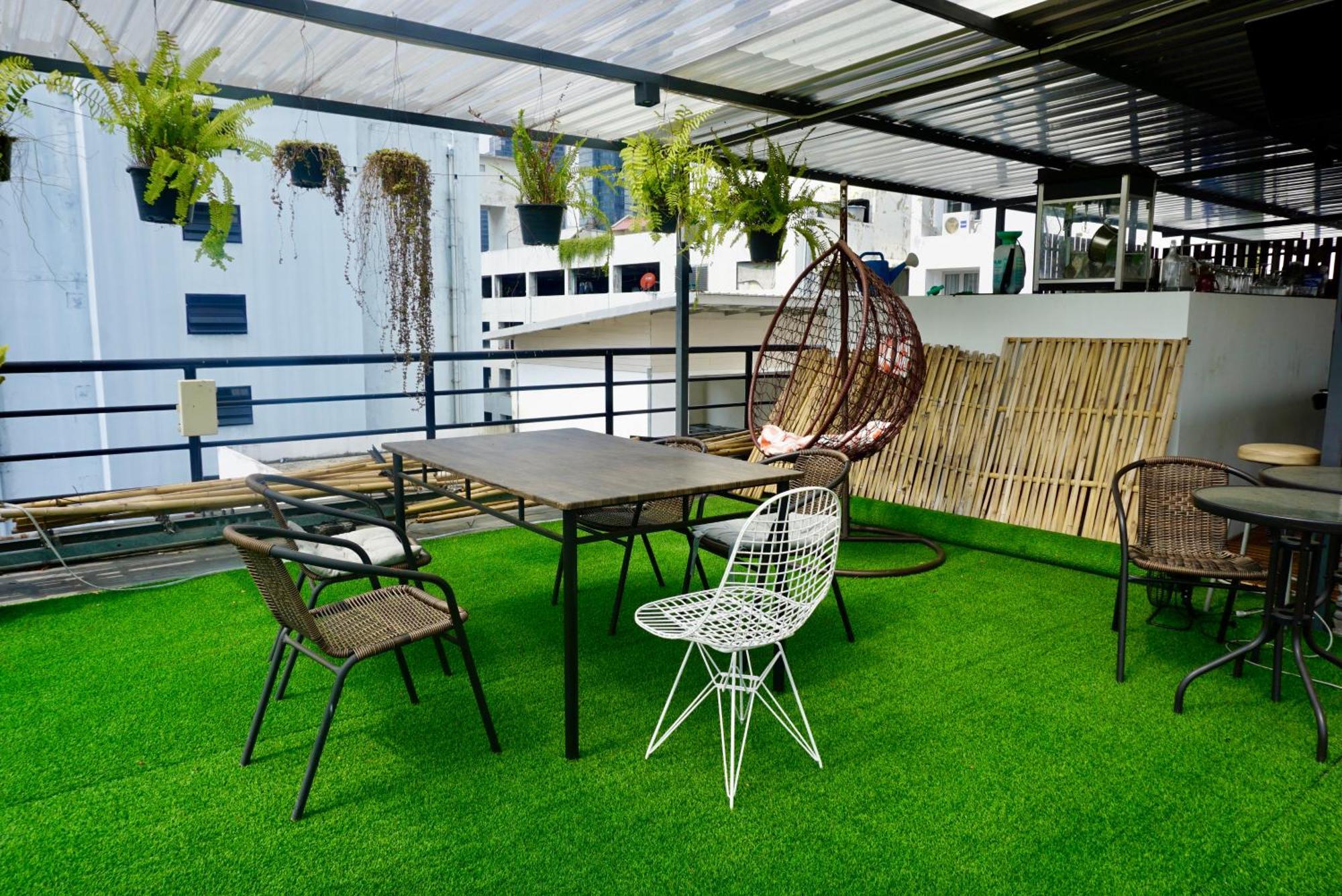 Silom Soi 3 Hash Apartment Hip And Funky With Rooftop View Bangkok Extérieur photo